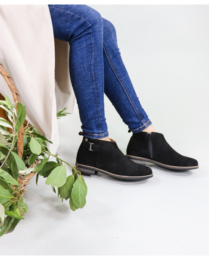 Lady Ginova Boots with Side Buckle