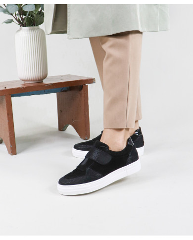 Lady Ginova shoes with Velcro