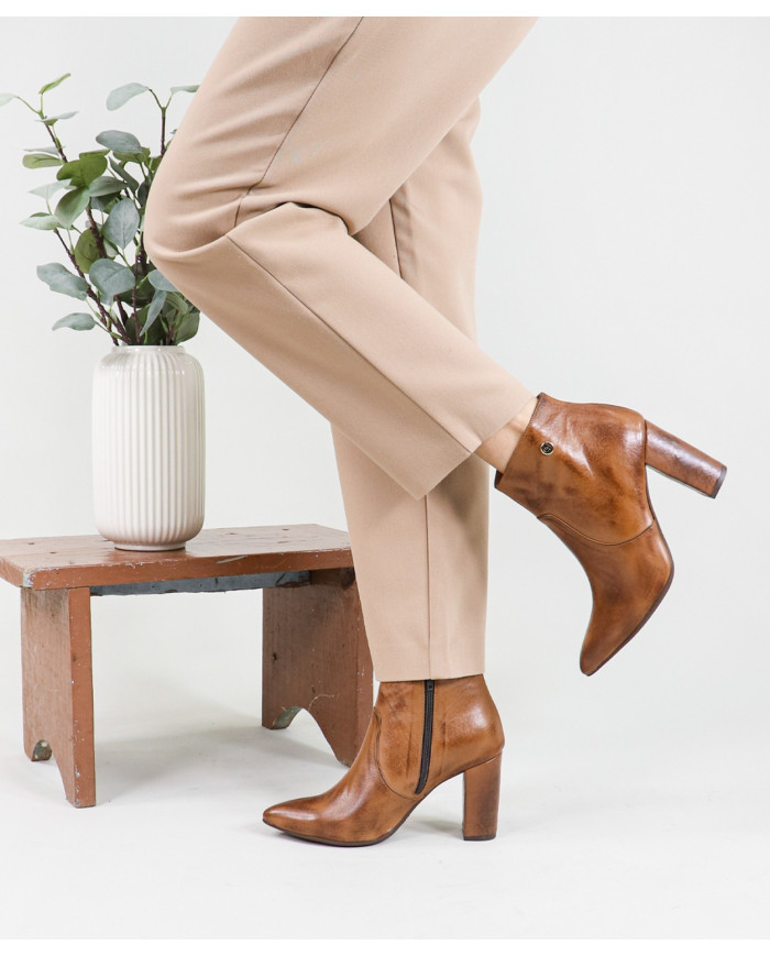 Maria Ginova Boots with Fecho