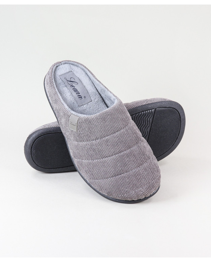 Seamless Man Room Slippers