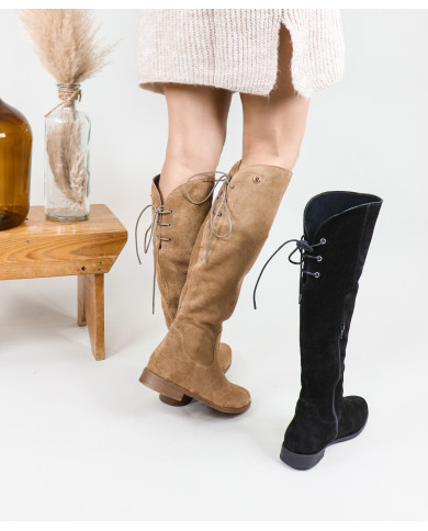 Botas Rasas con Cano Alto Ginova