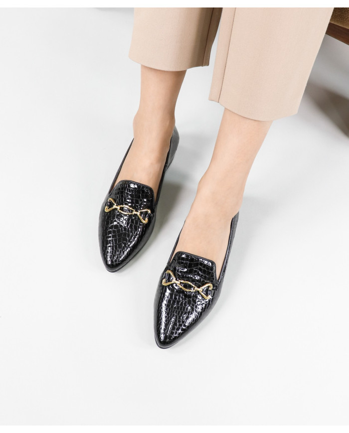 Lady Ginova Shoes with Golden Applique