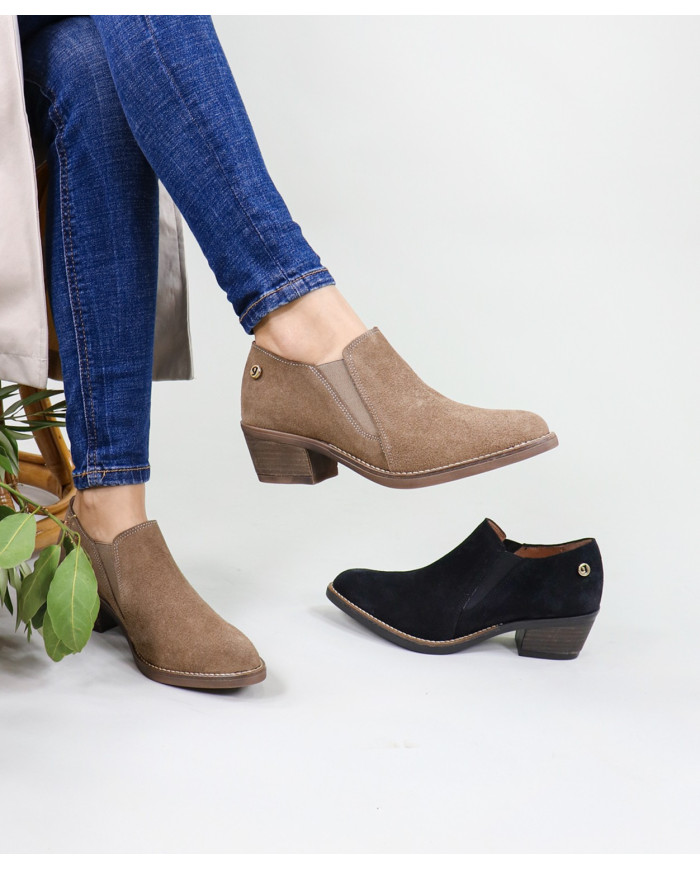 Practical Mistress Ginova Botins