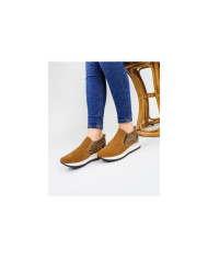 Lady Ginova shoes with Close on the Lateral