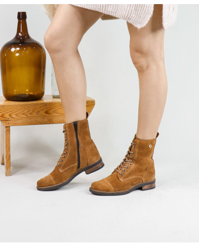 Women's Ginova Boots with Fabric Interior