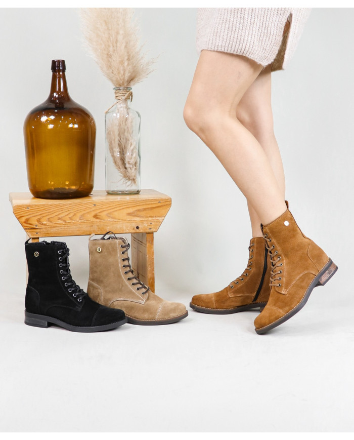 Women's Ginova Boots with Fabric Interior