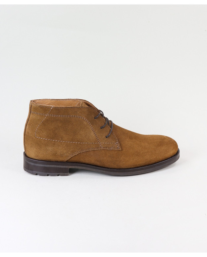 Ginova Man Boots with Wholesalers