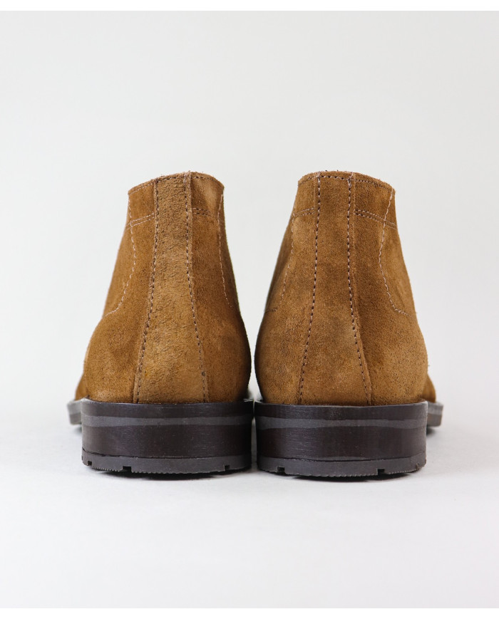 Ginova Man Boots with Wholesalers