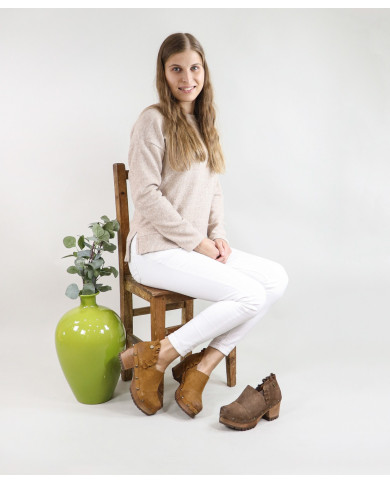 Botins de Senhora Ginova em Tacão Madeira