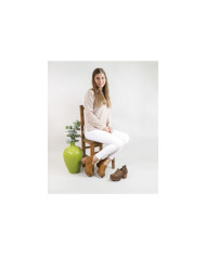 Buttons by Senhora Ginova in Tacão Madeira