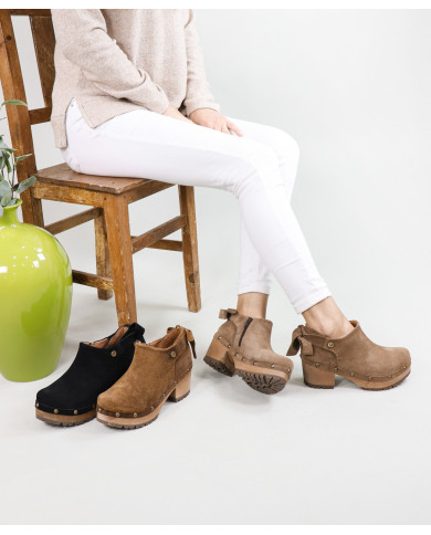 Botins de Senhora Ginova com Laço Atrás