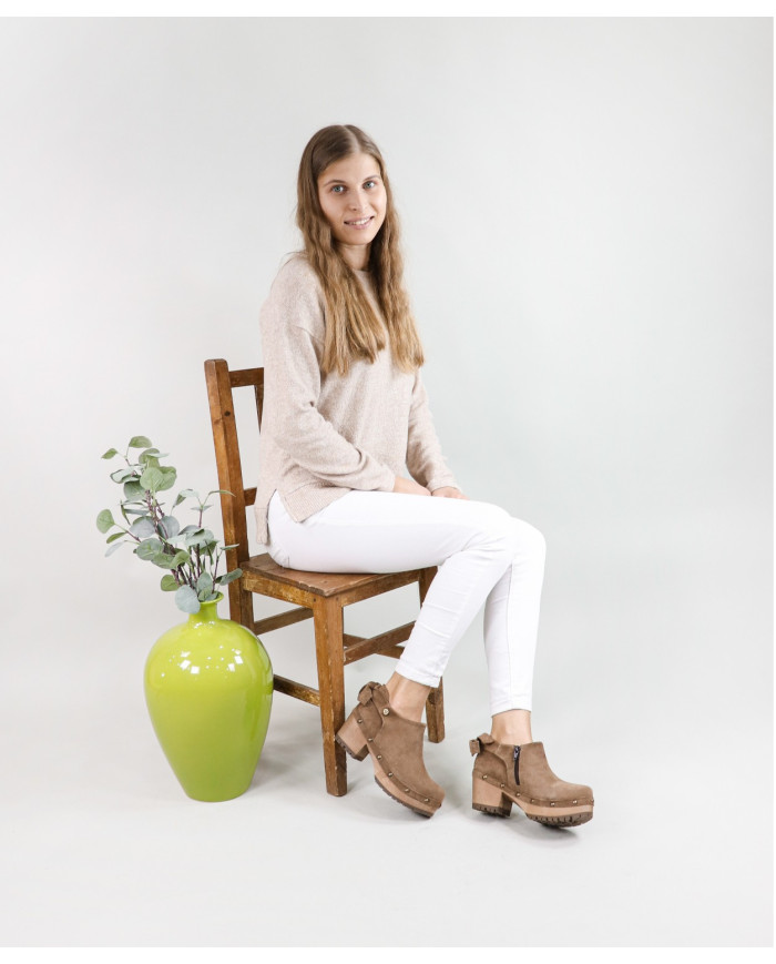 Botins by Senhora Ginova with Laço Back