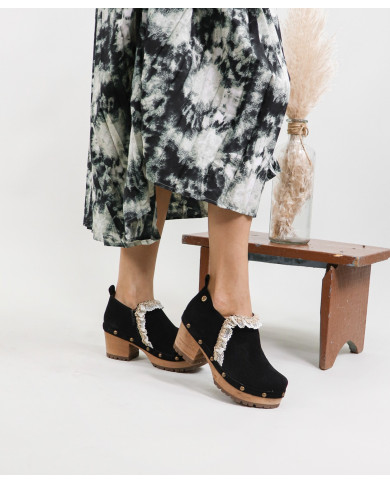 Socas Ginova de Senhora with Lace