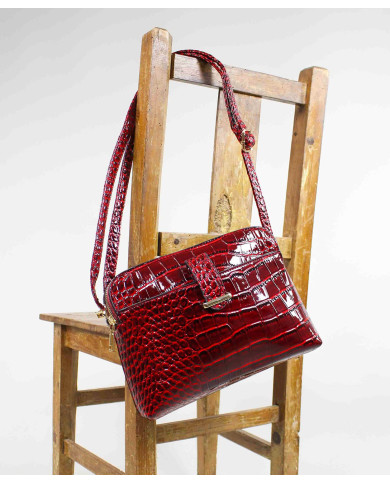 Red Bag Stripe of Lady