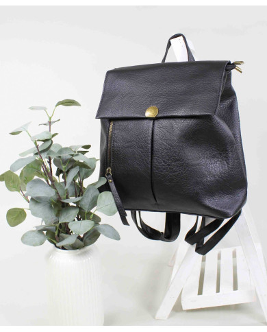 Mochila Preto de Senhora com Pormenor Metálico