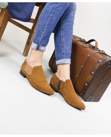 Botins de Senhora Ginova de Ponta Bicuda