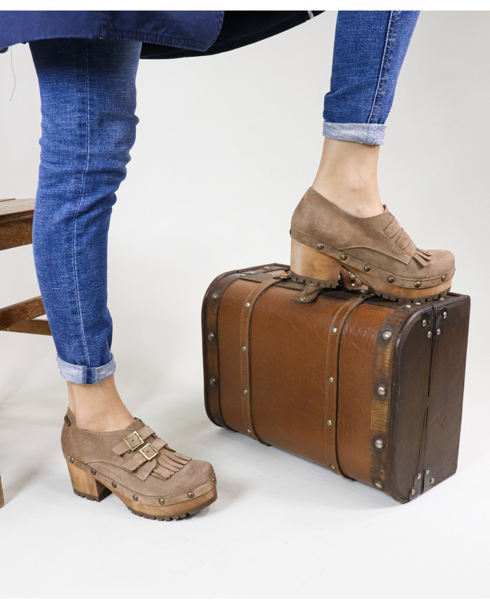 Ladies Ginova Socks with Buckles