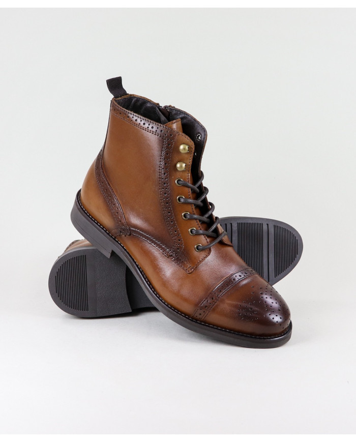 Ginova Man Boots with Cords