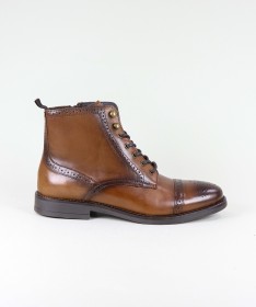 Man Ginova Boots with Cords