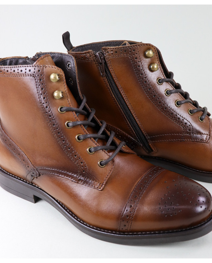 Ginova Man Boots with Cords