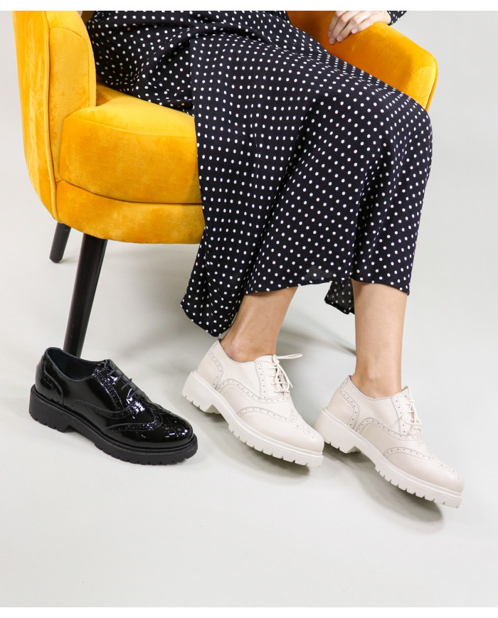 Lady Ginova Rase Shoes of Wholesalers