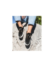 Sapatilhas de Senhora Ginova com Detalhes em Dourado