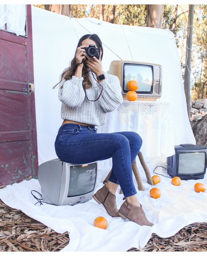 Lady Ginova Boots with Side Buckle