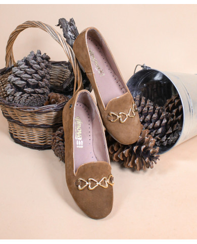 Lady Ginova Shoes with Golden Applique