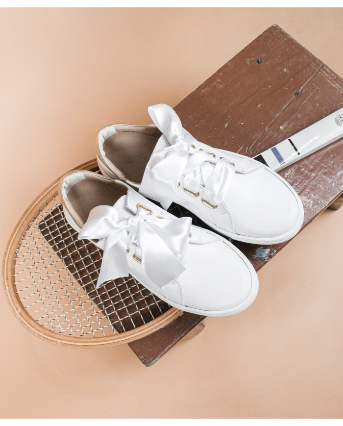 Entrenadores de mujeres Ginova con cordón Satin