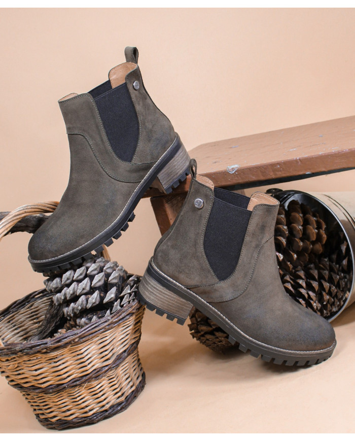 Botas de la Sra. Ginova con Elastic en los Laterales