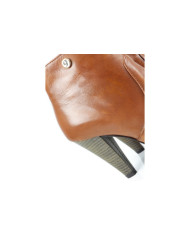 Camel Boots of Salto Alto Ginova in Skin