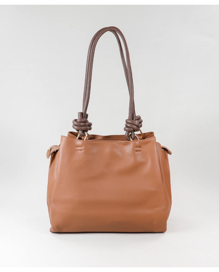 Lady Camel Case with 3 Partitions