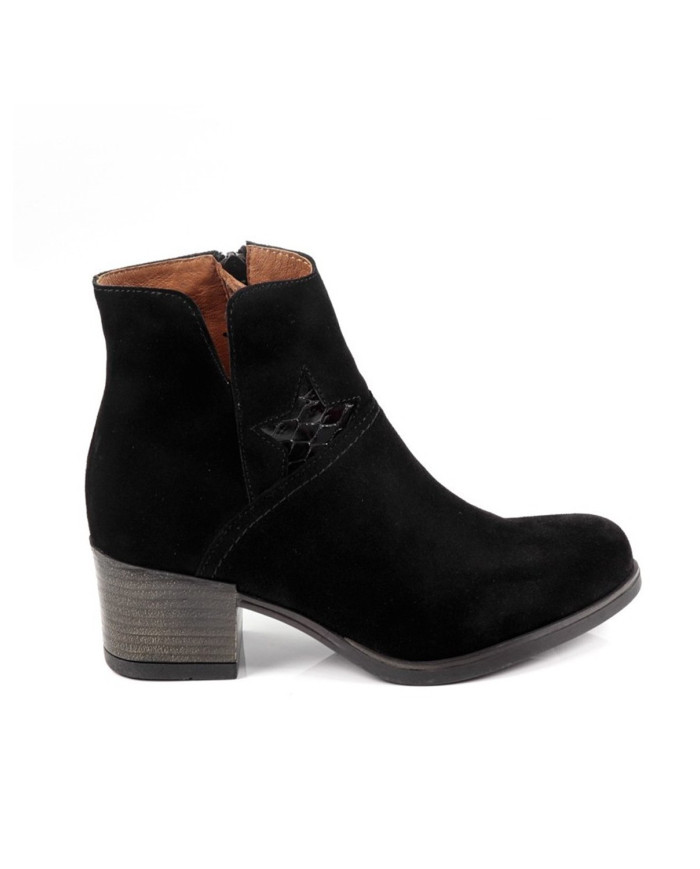 Black Lady Boots with Star in Verniz Ginova