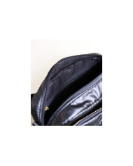 Paleta de hombro negro con bolsa frontal