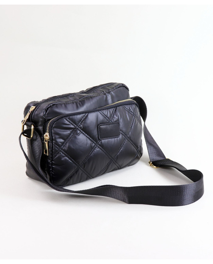 Mala Preta com Bolsa Frontal