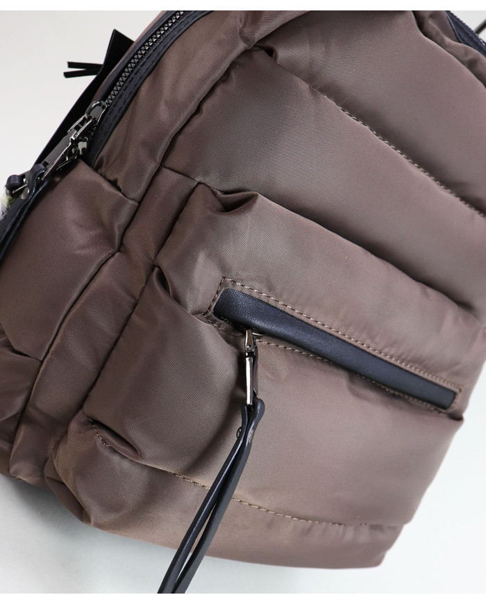 Mochila Castanha com Textura Almofadada de Senhora