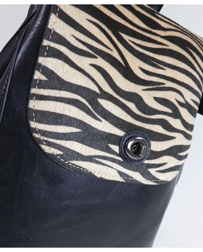 Damas Black Backpack con patrón de Zebra