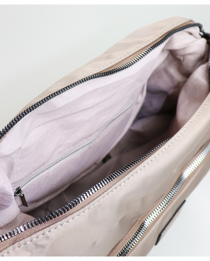 Bolsa de estilo deportivo