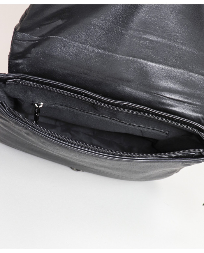 Black Case of Lady Tiracolo