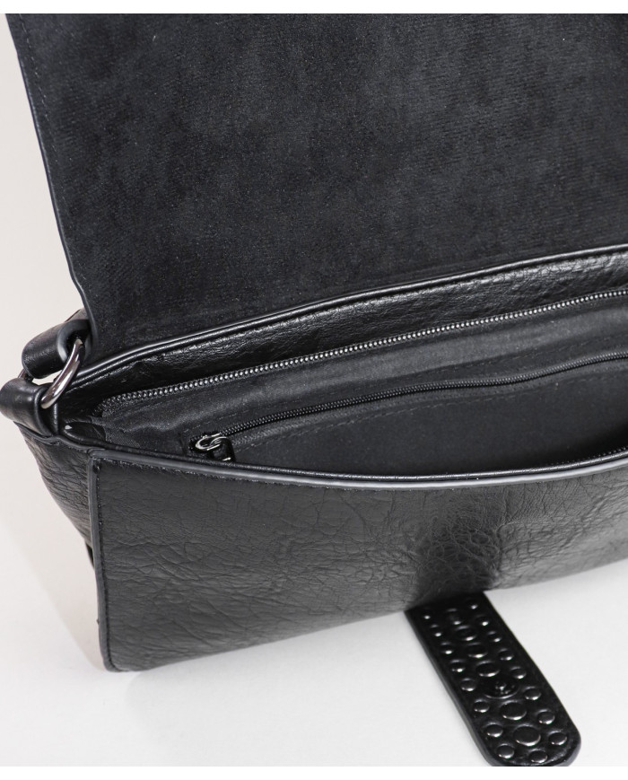 Black Case of Lady Tiracolo