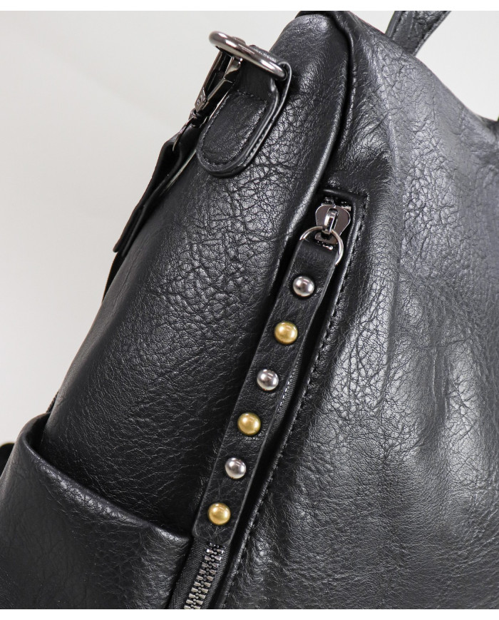 Mochila com Abertura Principal na Parte de Trás