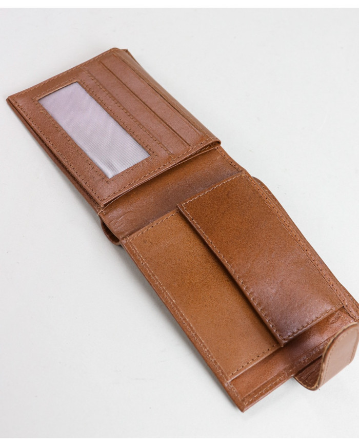 Cartera de hombres en la piel con particiones