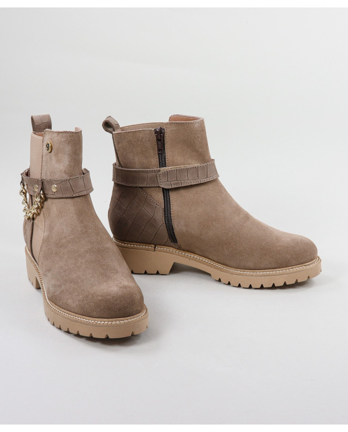 Lady Ginova Boots with Removable Strip