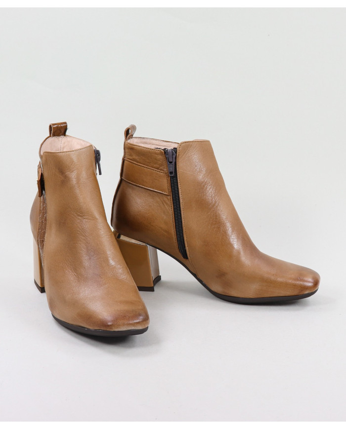 Maria Ginova boots with Tacão Decorated