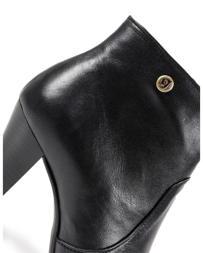 Botas Pretas de Salto Alto Ginova em Pele