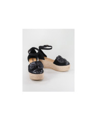 Sandals by Senhora Ginova with Laço