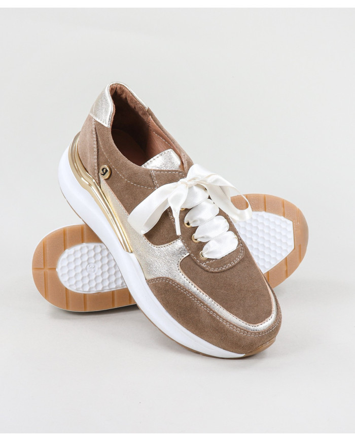 Women's shoes Ginova with Golden Detail