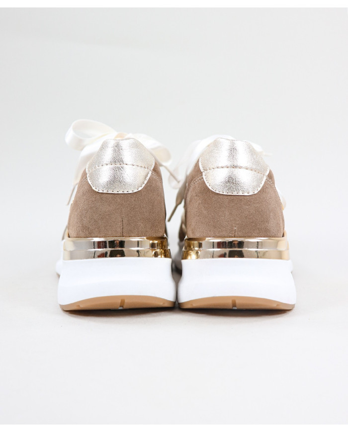 Zapatos de Mujer Ginova con Detalle Dorado