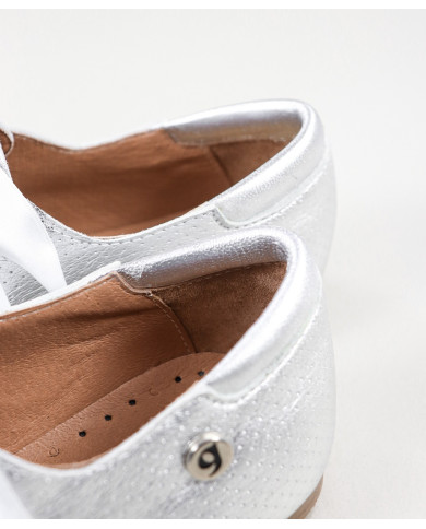 Sapatos de Senhora Ginova com Atacadores de Cetim