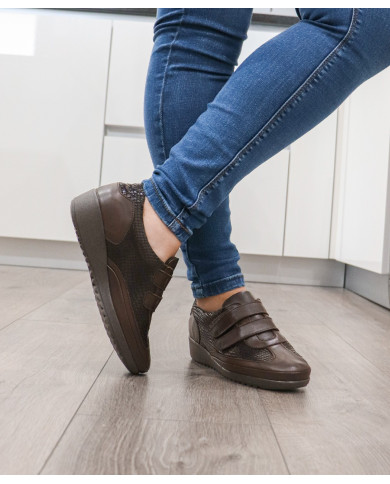Sapatos de Mulher Ginova com Dupla Tira de Velcro